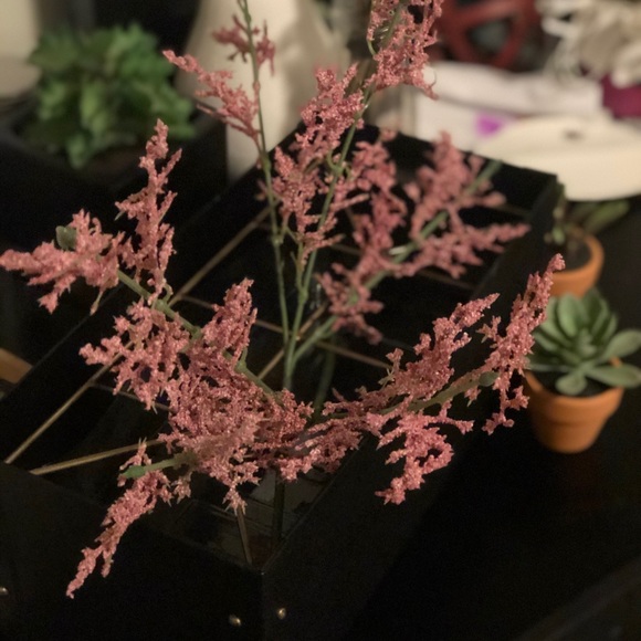 Magnolia Farms flower vase - Picture 3 of 6